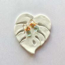 画像をギャラリービューアに読み込む, K18YG Colors フローライト花束ピアス