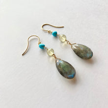 画像をギャラリービューアに読み込む, K18YG Colors ラブラドライト・イエロークオーツピアス