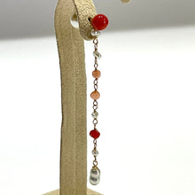 画像をギャラリービューアに読み込む, K18YG/K10YG Colors サルジ珊瑚ポストピアス(片耳用・チャーム付き)