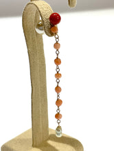 画像をギャラリービューアに読み込む, K18YG/K10YG Colors サルジ珊瑚ポストピアス(片耳用・チャーム付き)