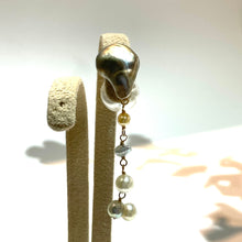 画像をギャラリービューアに読み込む, K18YG/ K10YG Colors 黒蝶真珠ポストピアス(片耳用・チャーム付き)-A