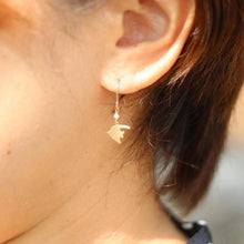 画像をギャラリービューアに読み込む, K10やいま・いゆフックピアス - tilla-earth