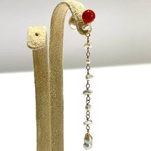 画像をギャラリービューアに読み込む, K18YG/K10YG Colors　サルジ珊瑚ポストピアス（片耳用・チャーム付き）

